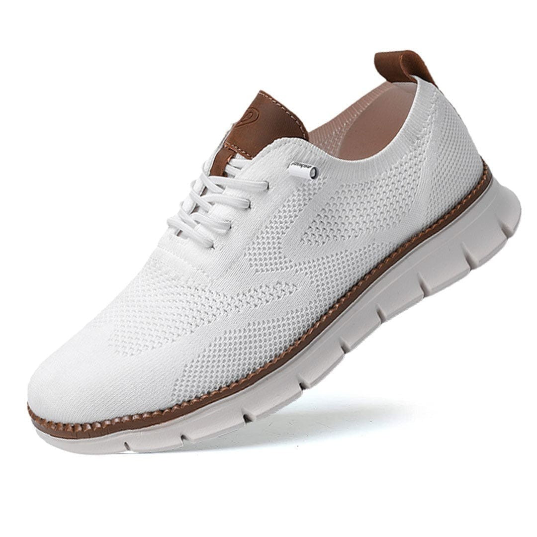 Man wearing the Spencer men's casual shoes, 18 view