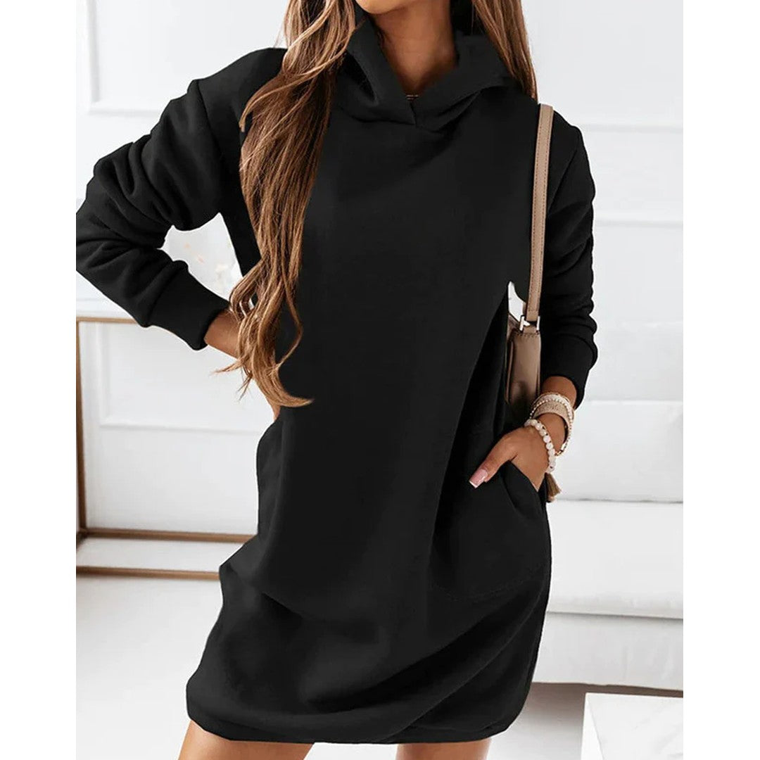 Man wearing the Tomas men's hooded dress, front view