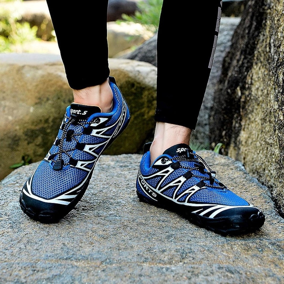 Lightweight cycling shoe with non-slip sole - product photo 4