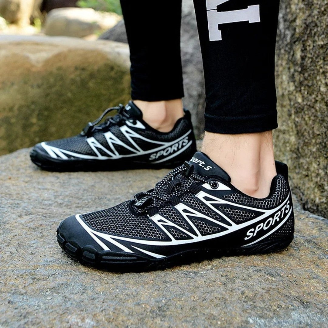 Lightweight cycling shoe with non-slip sole - product photo 5