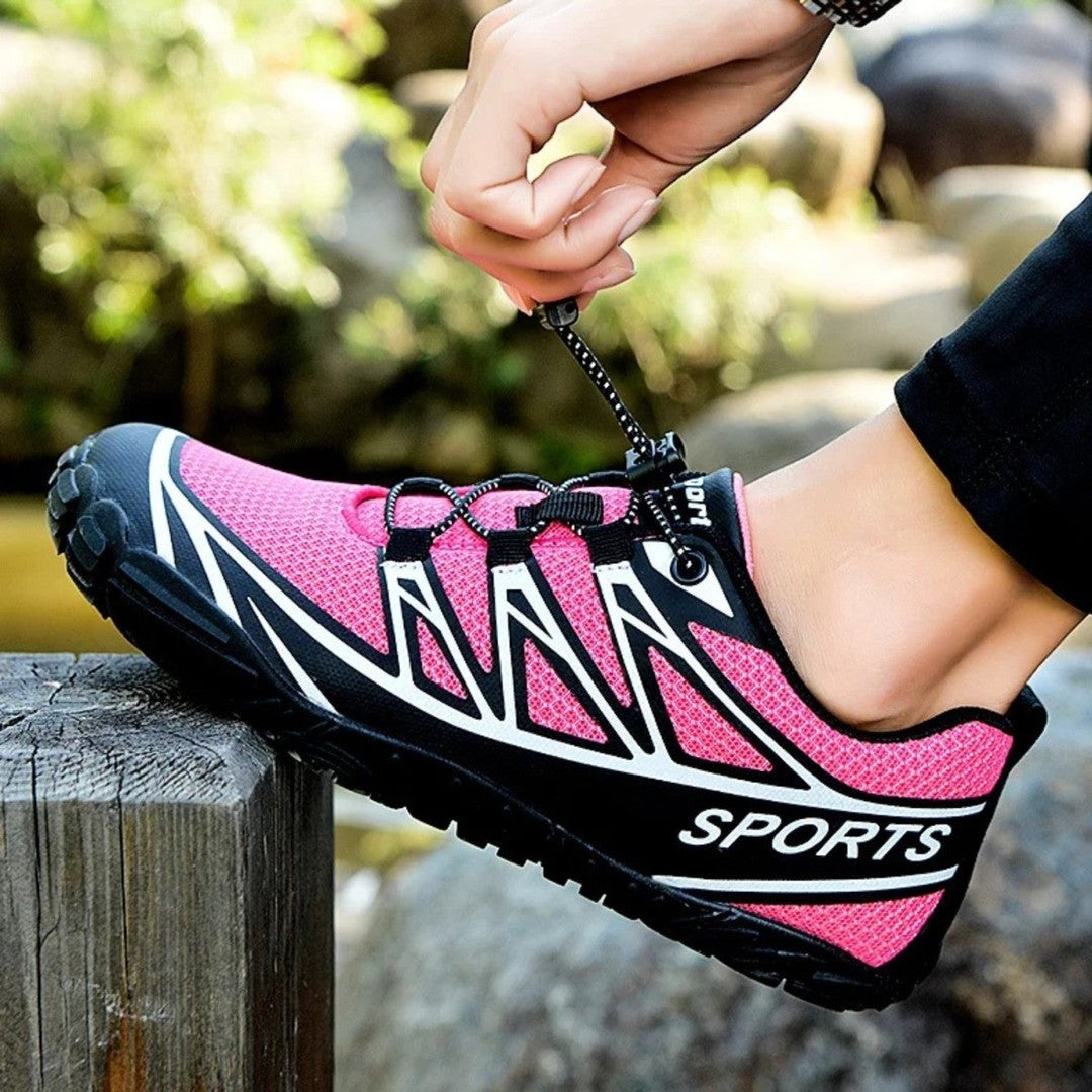 Lightweight cycling shoe with non-slip sole - product photo 9