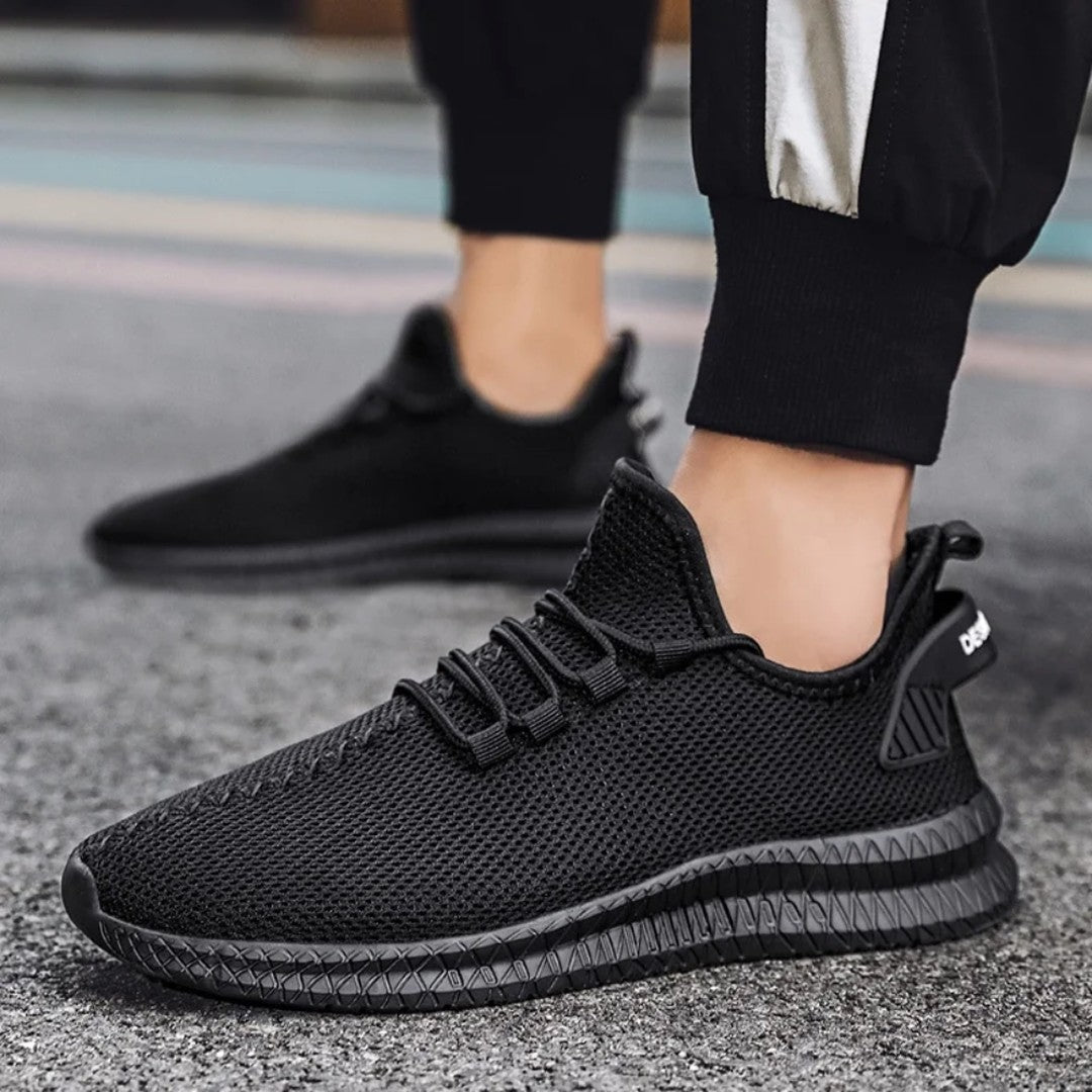 Man wearing the Wesley men's shoes, back view