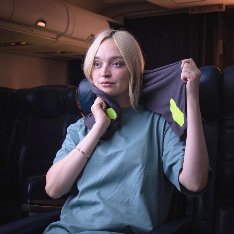 Contoured travel neck pillow - product photo 5