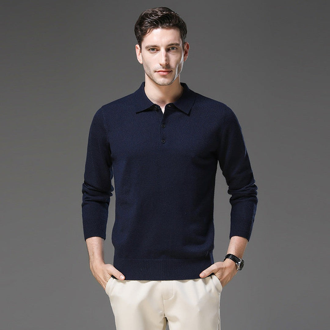 Man wearing the Yannick men's cashmere zip-up sweater, 7 view
