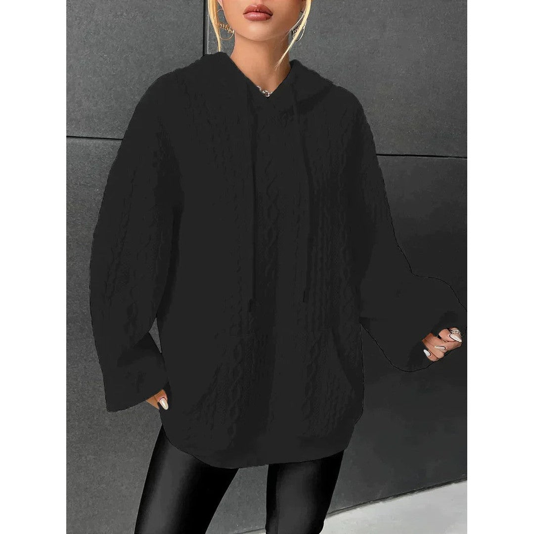 Woman wearing the Yara women's hooded sweater, detail view